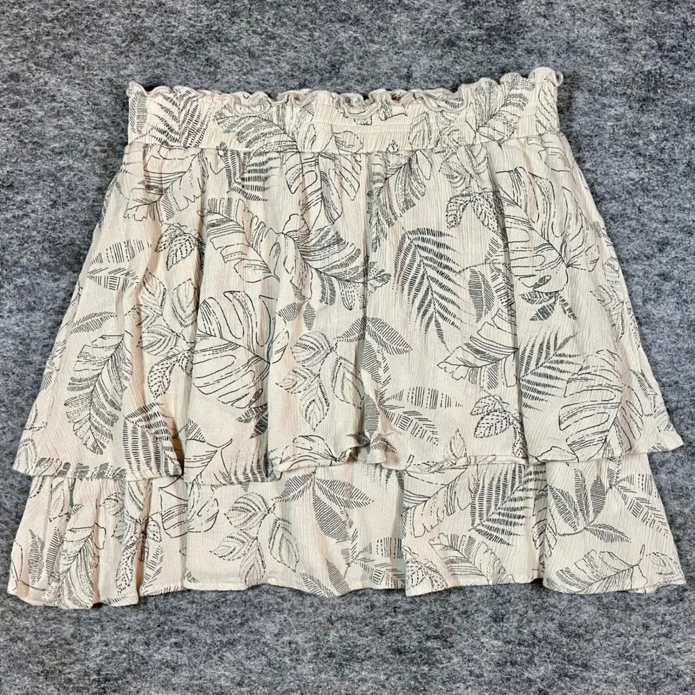 Paper Crane Tiered Mini Skirt Womens‎ M Cream Tropical Ruffle Coastal Beach Boho